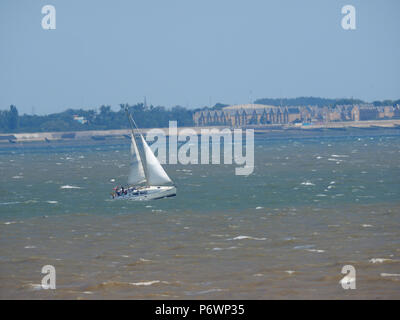 Sheerness, Regno Unito. 3 Luglio, 2018. Regno Unito: meteo soleggiate di Sheerness, Kent. Credito: James Bell/Alamy Live News Foto Stock