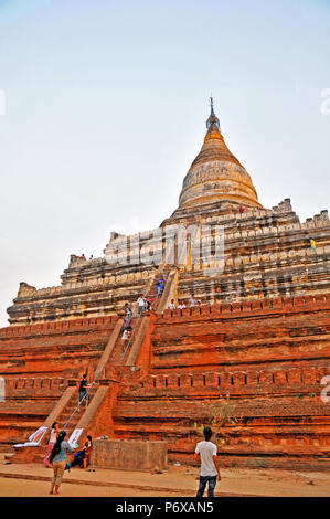 Shwesandaw Pagoda costruita nel 1057-1058 dal re Anawrahta, Bagan, Mandalay regione, Myanmar Foto Stock