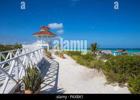 Cuba, provincia di Villa Clara, Jardines del Rey arcipelago, Cayo Santa Maria, Playa Santa Maria Foto Stock