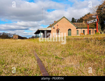 Argentina, Provincia di Buenos Aires, Vagues, vista la chiusa stazione Tran, ora Museo Ferroviario. Foto Stock