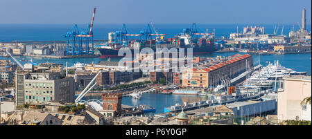 Paesaggio urbano dall'Spaniata Castelletto, Genova, liguria, Italy Foto Stock