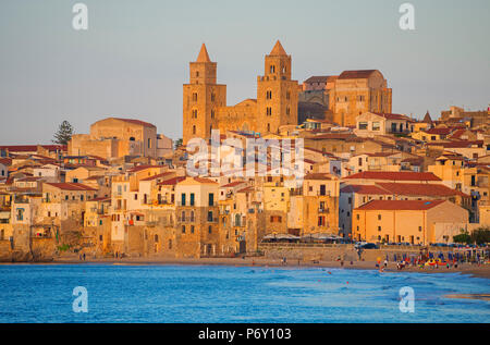 Cefalù, Sicilia, Italia, Europa Foto Stock