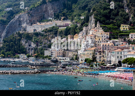 L'Italia, Campania, Costiera Amalfitana, Costiera Amalfitana. La città di Amalfi. Foto Stock