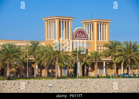 Il Kuwait Kuwait City, il mercato del pesce al Souk Shark Shopping Centre e Marina Foto Stock