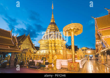 Wat Phrathat Doi Suthep, Chiang Mai, Thailandia. Foto Stock