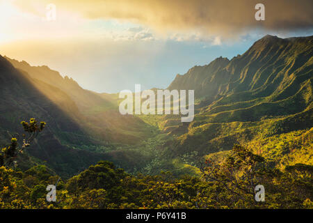 Stati Uniti d'America, Hawaii, Kauai, Costa di Na Pali, Valle Kalalau Foto Stock