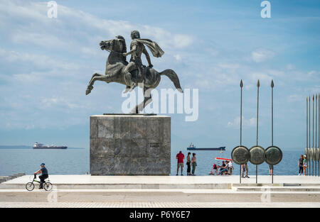 Alessandro il Grande la statua sul lungomare di Salonicco, Macedonia, Grecia settentrionale Foto Stock