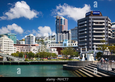 Nuova Zelanda, Isola del nord, Wellington, skyline e waterfront edifici Foto Stock
