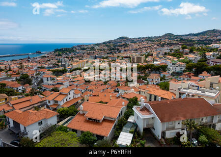 Vista dal cavo Teleferico auto in Funchal Madeira Foto Stock