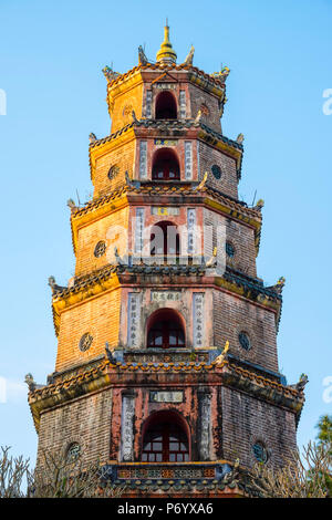 Thien Mu Pagoda (Chua Thien Mu), tonalità, Thua Thien-Hue Provincia, Vietnam Foto Stock