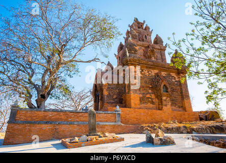 Po Ro Me rovine di templi, xvii sec. Cham tower, Ninh Phuoc distretto, Ninh Thuan Provincia, Vietnam Foto Stock
