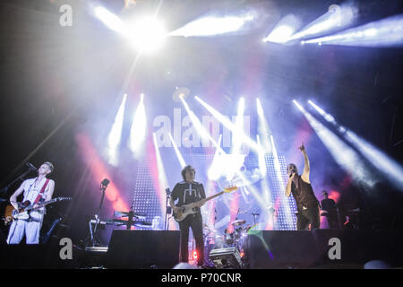 Il Barolo, Italia. 02Luglio, 2018. Depeche Mode eseguire live per l'unica manifestazione italiana in Barolo Credito: Daniele Baldi/Pacific Press/Alamy Live News Foto Stock