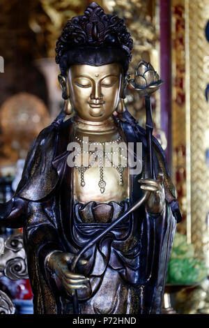 Dea della Misericordia, Avalokitesvara Bodhisattva statua, Chua Ho Quoc Pagoda, Quan Am, Phu Quoc, Vietnam, Indocina, Asia sud-orientale, Asia Foto Stock