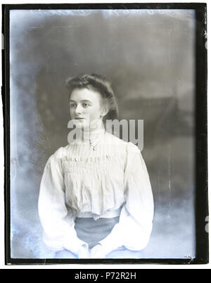 Inglese: DKW 23686A Dankin L . Questo supporto upload Data: 7 Aprile 2015 15:30:33 opera originale prima di 1944 33 Miss E Dankin, 21 Feb 1907 (16879763090) Foto Stock