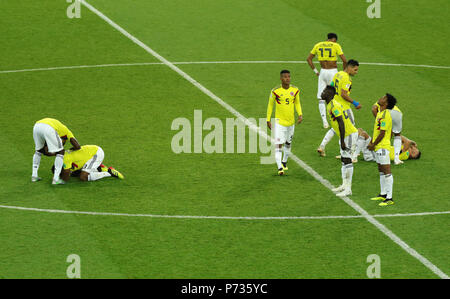 Mosca, Russia. 03 Luglio, 2018. Calcio, FIFA World Cup, round di 16, Colombia vs Inghilterra al Spartak Stadium. Il colombiano giocatori. Credito: Christian Charisius/dpa/Alamy Live News Foto Stock