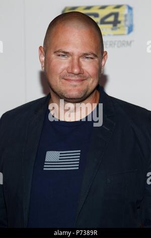 Dan Alarik presso gli arrivi per la decima edizione della Fighters solo mondo di Mixed Martial Arts MMA Awards, Palms Casino Resort di Las Vegas, NV Luglio 3, 2018. Foto di: JA/Everett Collection Foto Stock