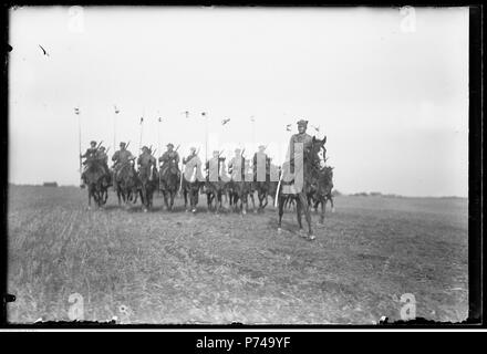 72 Narcyz Witczak-Witaczyński - Wizyta oficerów jugosławiańskich w Polskim Wojsku (107-263-11) Foto Stock