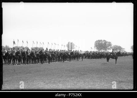 75 Narcyz Witczak-Witaczyński - Święto 1 Pułku Strzelców Konnych (107-649-12) Foto Stock