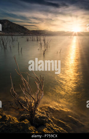 Tramonto nel serbatoio Foto Stock