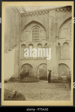 6 Abbaye Saint-Junien de Nouaillé-Maupertuis - J-Un Brutails - Université Bordeaux Montaigne - 1740 Foto Stock