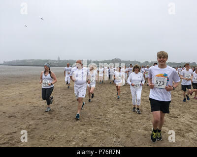 St Andrews " di carri di fuoco' beach run, St Andrews, Scozia, il 3 giugno 2018. Foto Stock