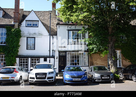 Park Street nel pittoresco piccolo Oxfordshire città di Woodstock . Woodstock è una storica cittadina appena a nord di Oxford. Esso è cresciuto come un coach aroun di arresto Foto Stock