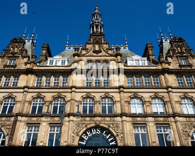 Kirkgate edificio di mercato aperto 1904 da Vicar Lane Leeds West Yorkshire Inghilterra Foto Stock