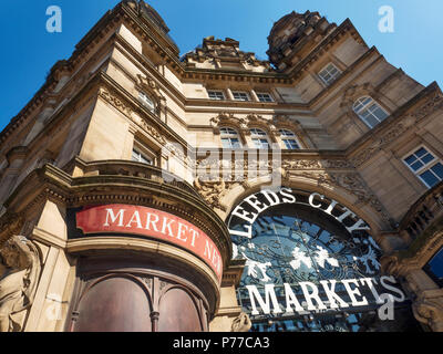 Kirkgate edificio di mercato aperto 1904 da Vicar Lane Leeds West Yorkshire Inghilterra Foto Stock