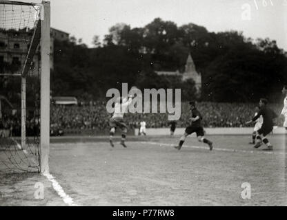 29 Escenas de la final de Campeonato de España en el campo de Atotxa entre los equipos del Real Unión y Real Madrid (1-0) (12 de 18) - Fondo Car-Kutxa Fototeka Foto Stock