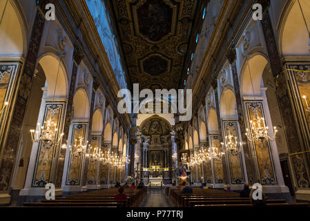 La città di Amalfi, la Cattedrale di Sant'Andrea, Costiera Amalfitana, Italia Foto Stock