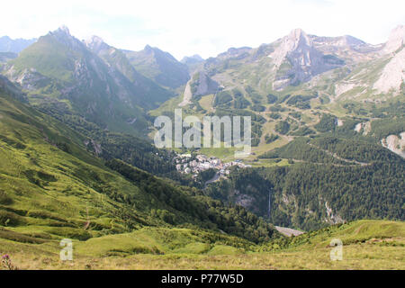 Il col d'Aubisque nei Pirenei (Francia). Foto Stock