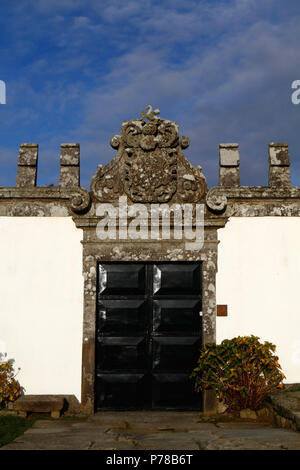 Ingresso principale la facciata della Casa de Leiras, Caminha, Provincia del Minho, Portogallo settentrionale Foto Stock