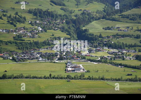 Hohe Tauern bei Niedernsill Salzachtal Kitzsteinhorn Foto Stock