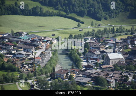 Hohe Tauern bei Niedernsill Salzachtal Kitzsteinhorn Foto Stock