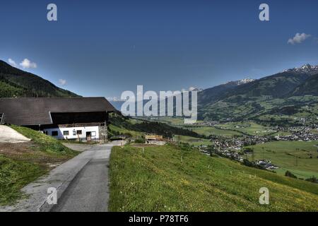 Hohe Tauern bei Niedernsill Salzachtal Kitzsteinhorn Foto Stock