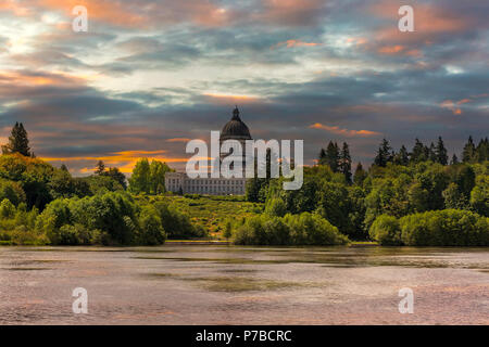 Alba sul Lago Capitol e di costruire in Olympia nello Stato di Washington Foto Stock