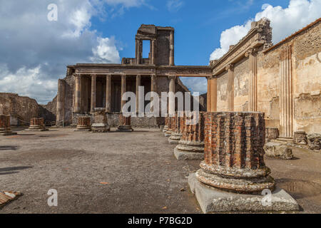 Antiche rovine edificio scavato Foto Stock