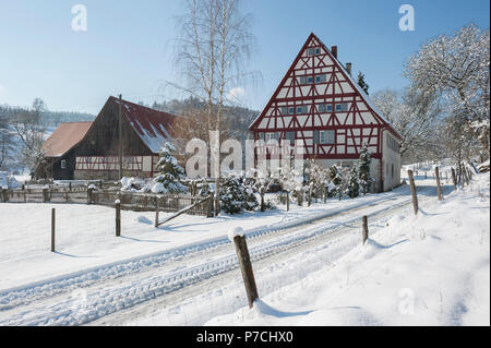 Semi-timbering house, baierbach, schwaebisch hall, Hohenlohe regione, Baden-Wuerttemberg, Heilbronn-Franconia, Germania Foto Stock