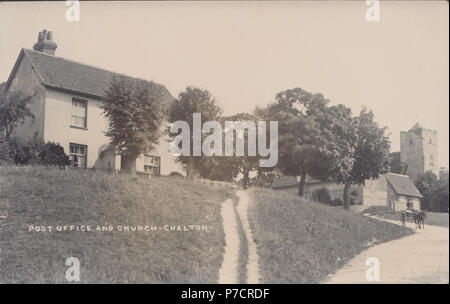 Vintage fotografia reale di Chalton Post Office e Chiesa, Hampshire, Inghilterra, Regno Unito Foto Stock