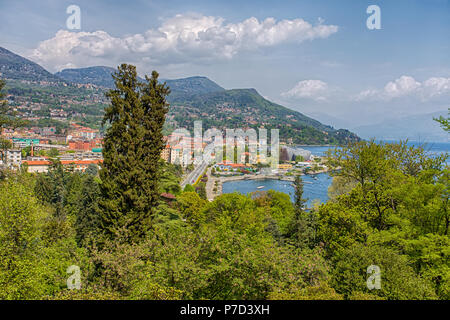 Vista aerea di Pallanza, provincia di Verbania, Lago Maggiore, Italia. Foto Stock