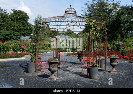 Parc de la Tete dOr Jardin Botanique, summerhouse, Lione, Auvergne-Rhône-Alpes, Francia Foto Stock