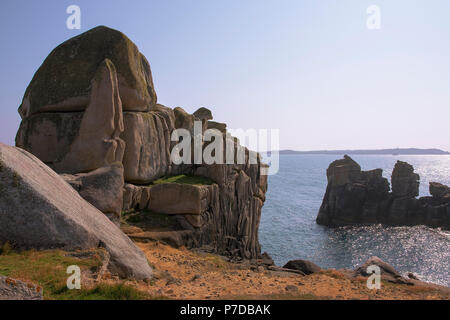 Gugh e Sant Agnese in tutta Santa Maria del suono dalla testa di Peninnis, St. Mary's, isole Scilly, Cornwall, Regno Unito Foto Stock