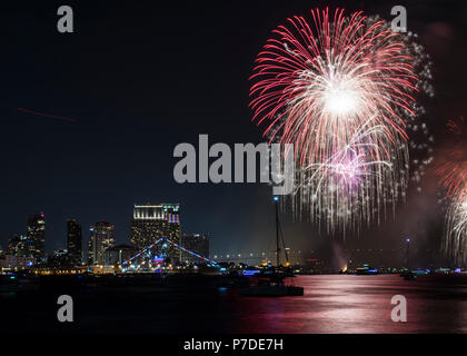 San Diego dal 4 luglio i fuochi d'artificio Foto Stock