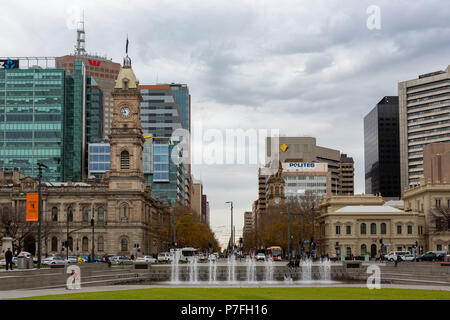 Il paesaggio urbano di adelaide feautring post office su Victoria Square Adelaide Australia del Sud il 4 Luglio 2018 Foto Stock