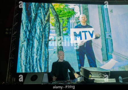 Madrid, Spagna. 5 Luglio, 2018. Uwe Schmidt esegue in Madrid Festival Veranos de la Villa come Atom TM. Credito: Lora Grigorova/Alamy Live News Foto Stock