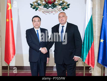 Sofia, Bulgaria. 6 Luglio, 2018. Il premier cinese LI Keqiang tiene colloqui con il Primo ministro bulgaro Boyko Borissov a Sofia, Bulgaria, Luglio 6, 2018. Credito: Li Tao/Xinhua/Alamy Live News Foto Stock