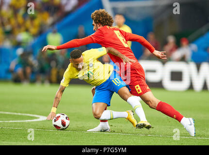 Belgio - Brasil, calcio, Kazan, luglio 06, 2018, Neymar reggiseno 10 competere per la palla, affrontando, duello, testata contro Marouane FELLANI, Belgio Nr.8 BELGIO - BRASILE FIFA WORLD CUP 2018 RUSSIA, best di 8, stagione 2018/2019, luglio 06, 2018 Stadium di Kazan, la Russia. © Peter Schatz / Alamy Live News Foto Stock