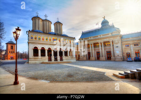 Famoso religiosa chiesa patriarcale di Bucarest, edificio spirituale di Cristiani Ortodossi comunità considerata come la più bella cattedrale di romana Foto Stock