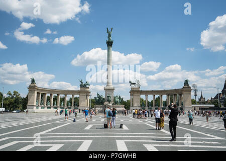 Il monumento del Millenario in Piazza degli Eroi a Budapest, Ungheria Foto Stock