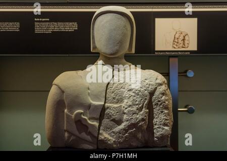 Busto di Guerrero, museo arqueologico y de Historia de Elche Alejandro Ramos Folqués, Elche, Alicante, Comunidad Valenciana, Spagna, Europa. Foto Stock